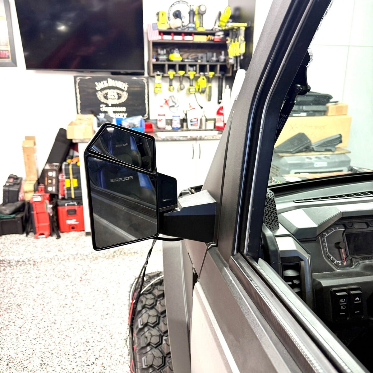 Polaris Xpedition Lighted Mirror with Adapter Kit - Image 5