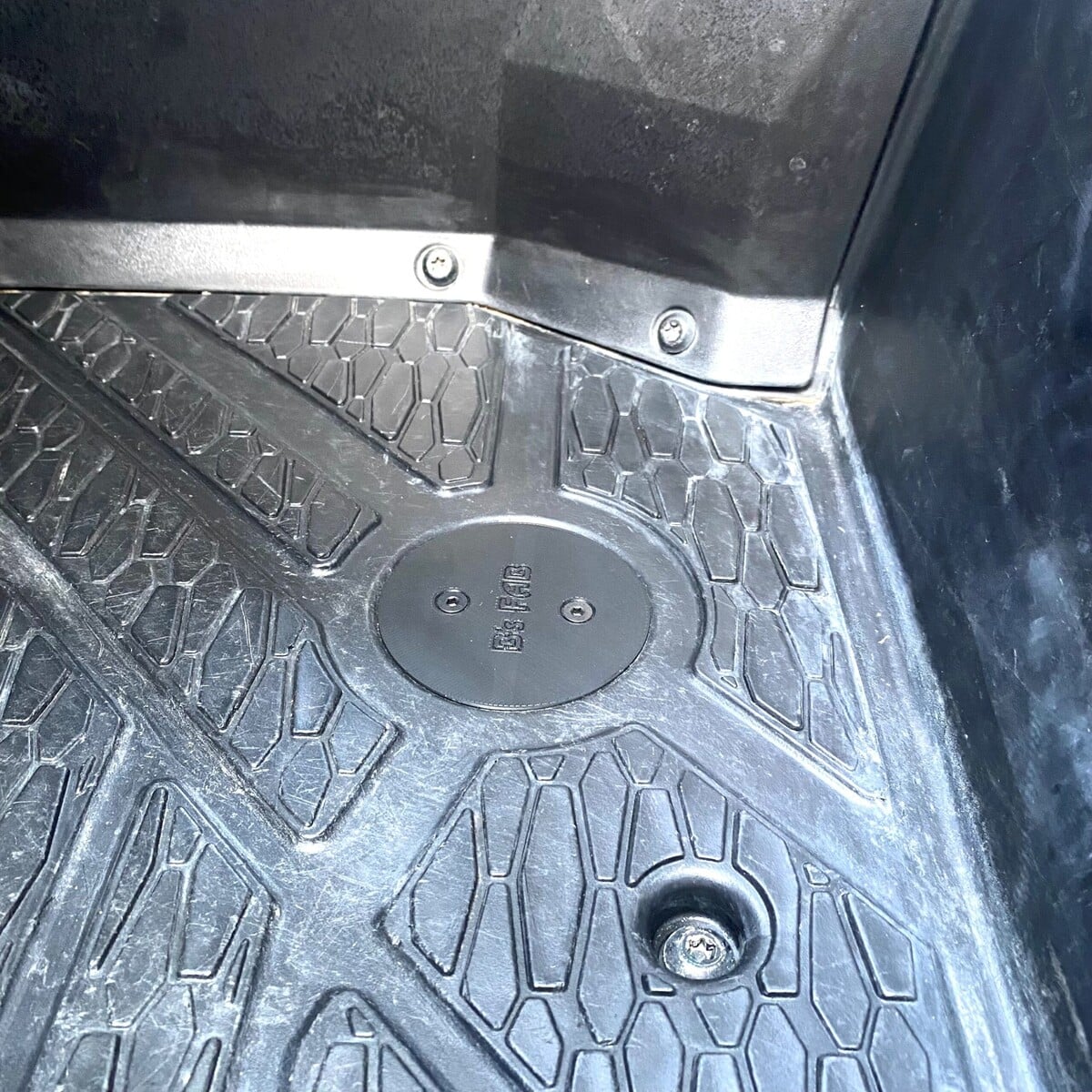 Polaris General & Xpedition Ultimate Floor Plugs - Image 8